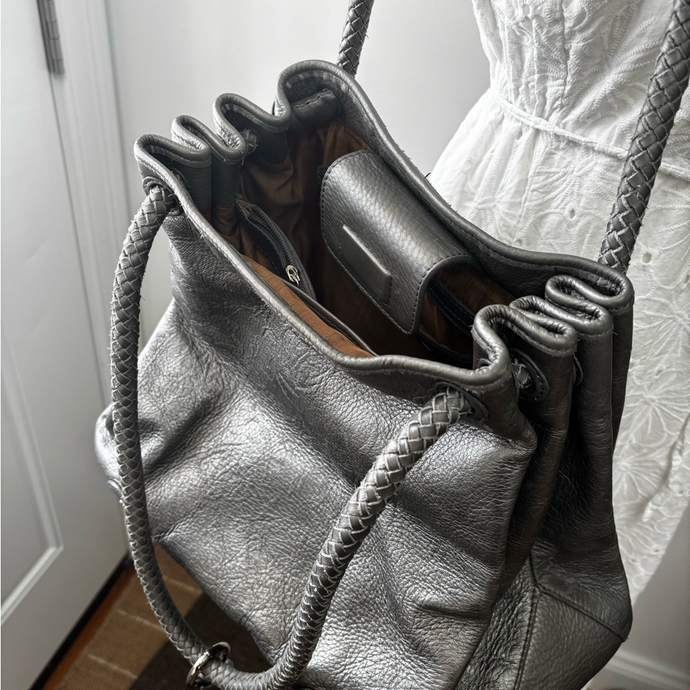Eileen West Bag Elegant Silver Leather Tote Bag - Picture 11 of 14